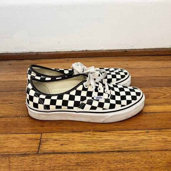 VANS lace up checkerboard womens size 7.5! - Picture 1 of 5